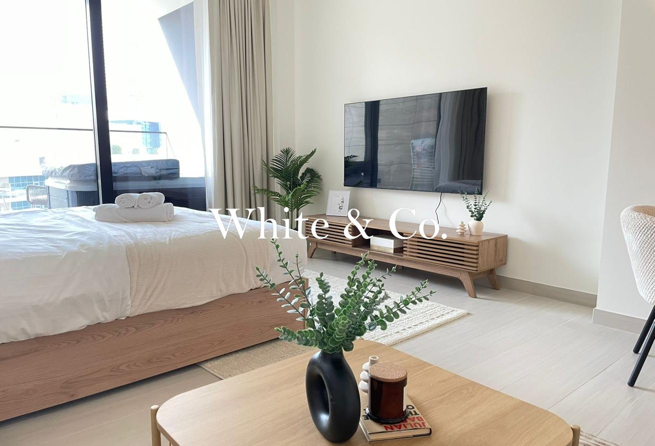 Fully Furnished | Burj View | Best Layout photo 7