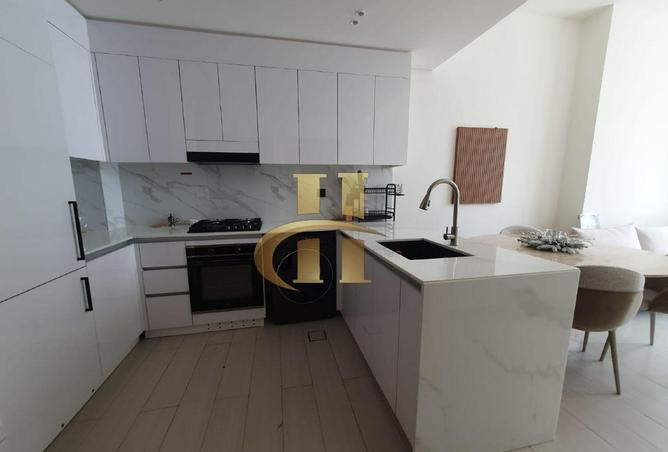 Fully furnished | Luxury living | Ready to move photo 2