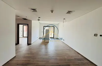 شقة - 2 غرف نوم - 3 حمامات للبيع في كارمل ريزيدنس - الضاحية 13 - قرية جميرا الدائرية - دبي