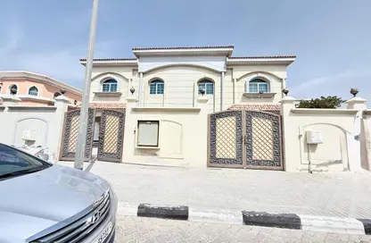 Villa - 6 Bedrooms - 7+ Bathrooms for rent in Al Azra - Al Riqqa - Sharjah