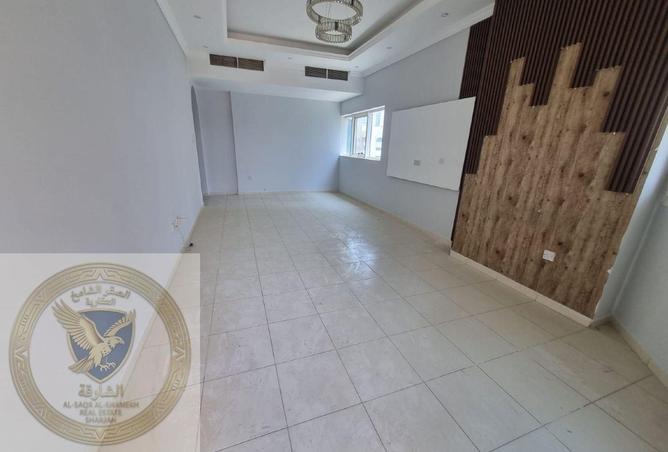 114595689 - Property Image 3