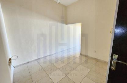Apartment - 2 - 1 for rent in Fire Station Road - Muwaileh - Sharjah