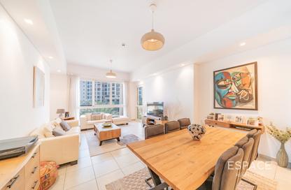 Apartment - 2 Bedrooms - 3 Bathrooms for rent in Marina Residences 5 - Marina Residences - Palm Jumeirah - Dubai
