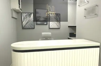 Retail - Studio - 2 Bathrooms for rent in Iris Bay - Business Bay - Dubai