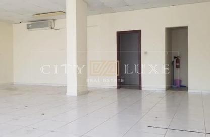 Shop - Studio for sale in Building Y10 - England Cluster - International City - Dubai