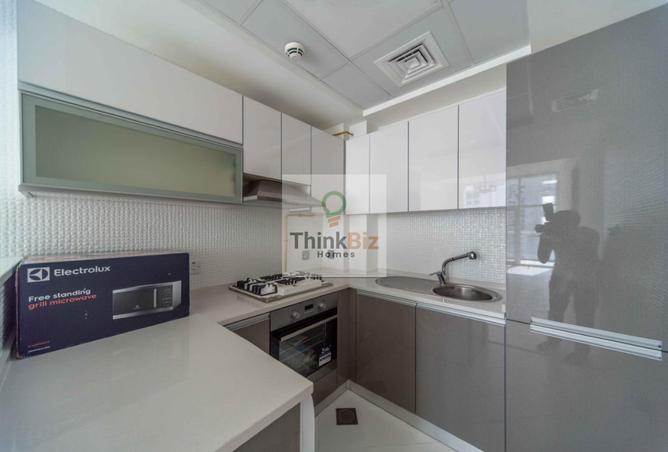 Fully Equipped Kitchen, Ready to Move, Unfurnished