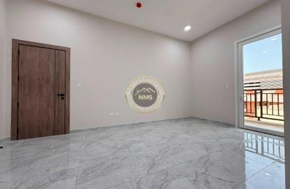 Apartment - 2 Bedrooms - 2 Bathrooms for rent in Al Mushrif Villas - Al Mushrif - Abu Dhabi