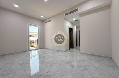 Apartment - 2 Bedrooms - 2 Bathrooms for rent in Al Mushrif Villas - Al Mushrif - Abu Dhabi