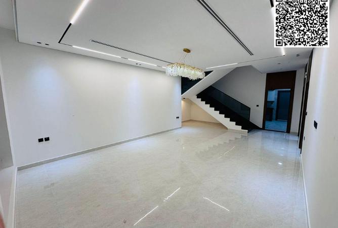 100448478 - Property Image 3
