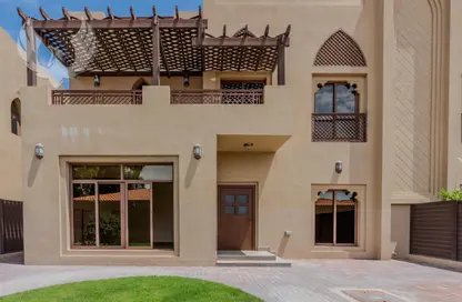 Villa - 4 Bedrooms - 5 Bathrooms for rent in Jumeirah 3 Villas - Jumeirah 3 - Jumeirah - Dubai