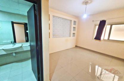 Apartment - 3 Bedrooms - 3 Bathrooms for rent in Muweileh Community - Muwaileh Commercial - Sharjah