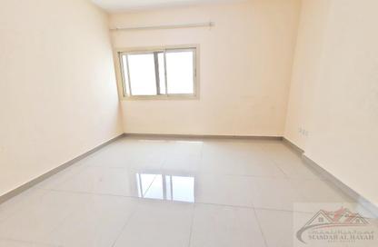 Apartment - 3 Bedrooms - 3 Bathrooms for rent in Muweileh Community - Muwaileh Commercial - Sharjah