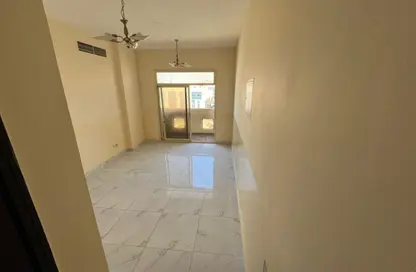 Apartment - 2 Bedrooms - 2 Bathrooms for rent in Al Jurf 2 - Al Jurf - Ajman Downtown - Ajman