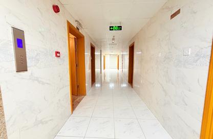 Apartment - Studio - 1 for rent in Fire Station Road - Muwaileh - Sharjah Apartment - Studio - 1 for rent in Fire Station Road - Muwaileh - Sharjah