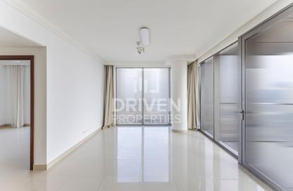 Apartment - 1 Bedroom - 2 Bathrooms for rent in Boulevard Point - Downtown Dubai - Dubai