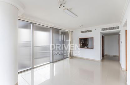 Apartment - 1 Bedroom - 2 Bathrooms for rent in Boulevard Point - Downtown Dubai - Dubai