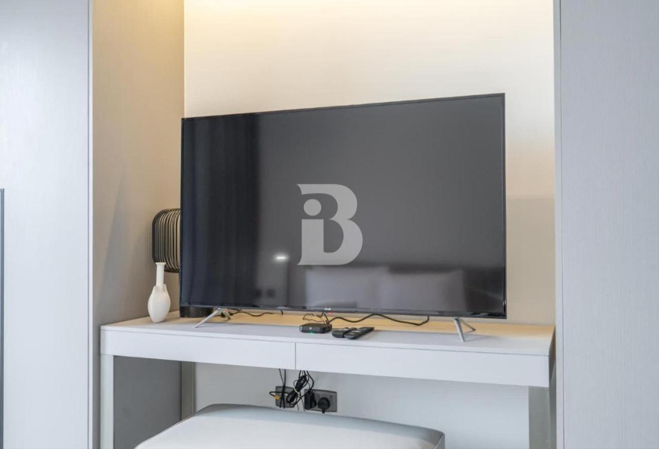 Prime Location | Brand New Unit | High Floor photo 8