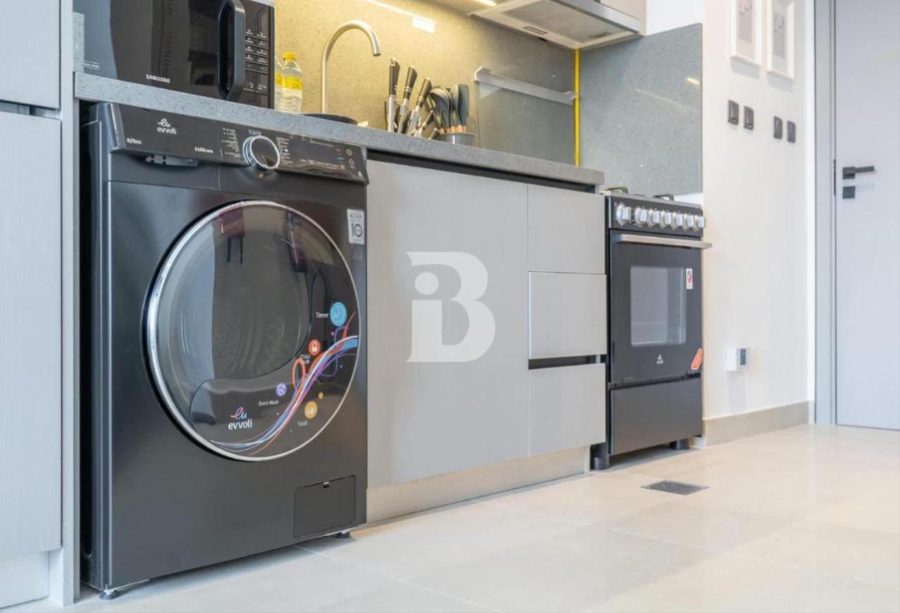 Prime Location | Brand New Unit | High Floor photo 12