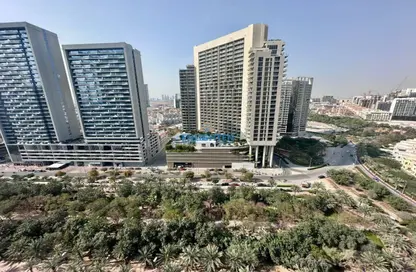 شقة - غرفة نوم - 2 حمامات للايجار في لوما بارك فيوز - منطقة 14 - قرية جميرا الدائرية - دبي