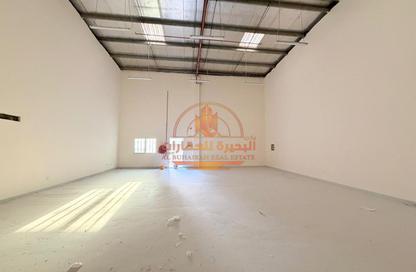 Warehouse - Studio - 1 Bathroom for rent in Al Sajaa S - Al Sajaa - Sharjah