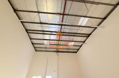 Warehouse - Studio - 1 Bathroom for rent in Al Sajaa S - Al Sajaa - Sharjah