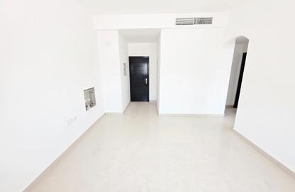 Apartment - 1 - 1 for rent in Fire Station Road - Muwaileh - Sharjah
