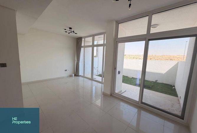 83666586 - Property Image 3