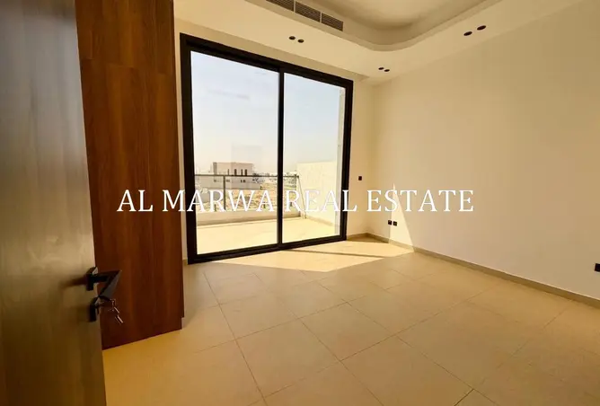 158273012 - Property Image 2