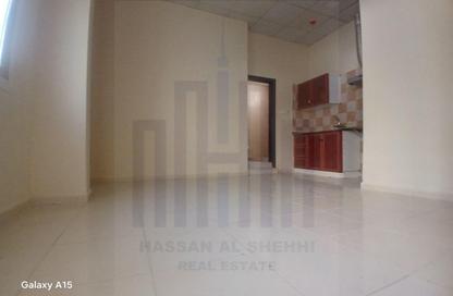 Apartment - Studio - 1 for rent in Muwailih Building - Muwaileh - Sharjah