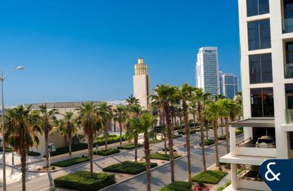 Apartment - Studio - 1 Bathroom for rent in Golf Promenade 3A - Golf Promenade 3 - Golf Town - Damac Hills - Dubai