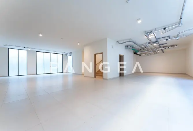 156896981 - Property Image 3