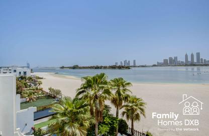 Villa - 4 Bedrooms - 6 Bathrooms for rent in Palma Residences - Palm Jumeirah - Dubai