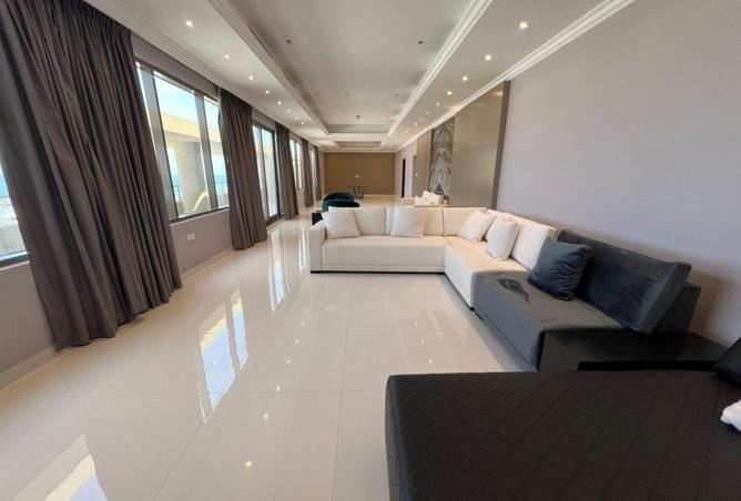 78182356 - Property Image 2