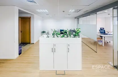 مكتب - استوديو - 1 حمام للايجار في مركز جميرا للأعمال 2 (JBC 2) - (JLT) مجمع V - أبراج بحيرات الجميرا - دبي