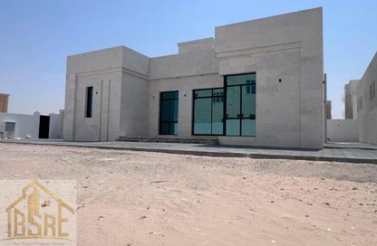 Villa - 4 Bedrooms - 7 Bathrooms for rent in Madinat Al Riyad - Abu Dhabi