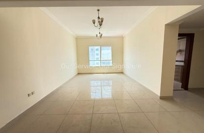 Apartment - 3 Bedrooms - 3 Bathrooms for rent in New Al Taawun Road - Al Taawun - Sharjah