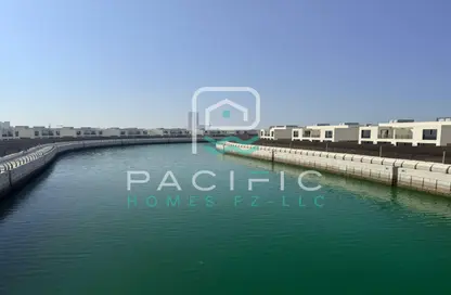 Villa - 3 Bedrooms - 4 Bathrooms for sale in Falcon Island South - Falcon Island - Al Hamra Village - Ras Al Khaimah