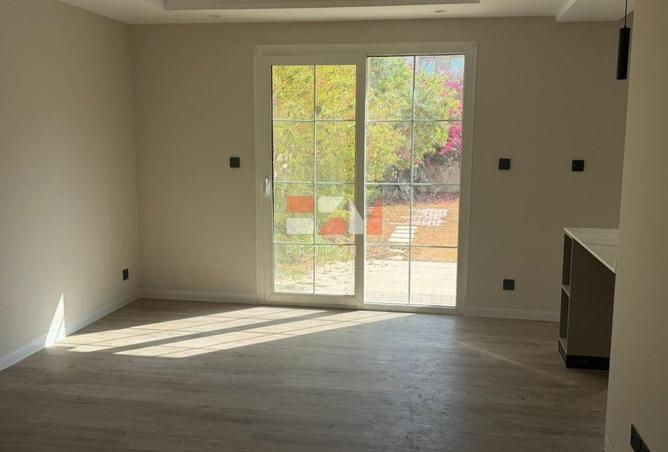 76563698 - Property Image 3