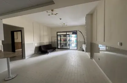 Apartment - 1 Bedroom - 2 Bathrooms for rent in Hamza Tower - Dubai Sports City - Dubai