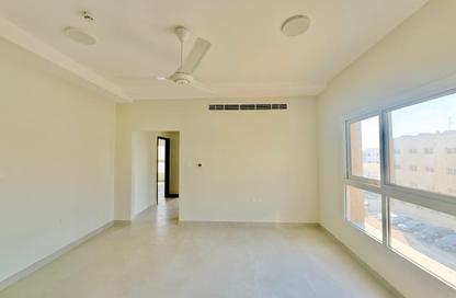 Apartment - 2 - 2 for rent in Muwaileh Commercial - Sharjah