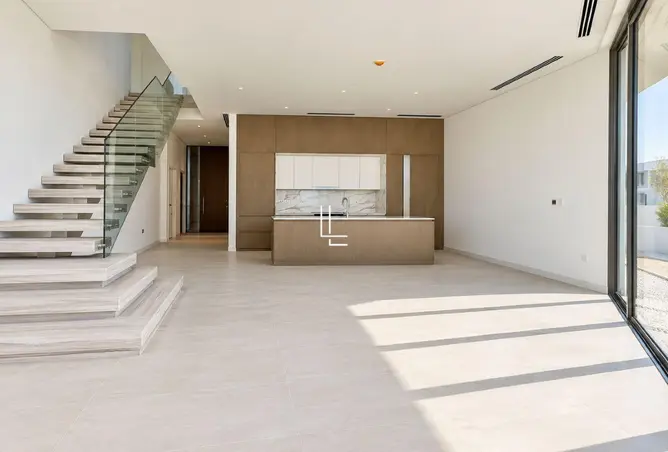 155100056 - Property Image 2
