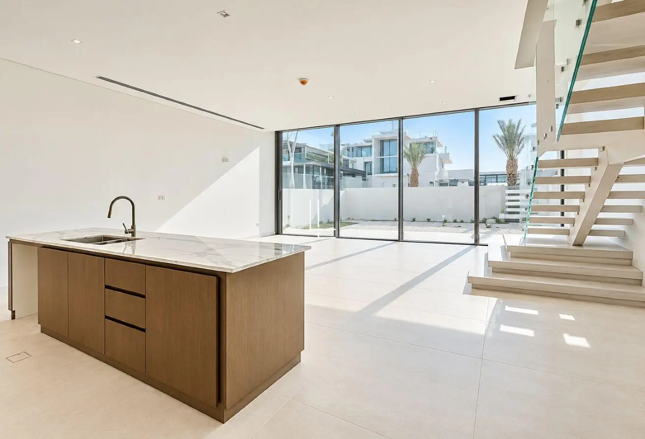 155100056 - Property Main Image