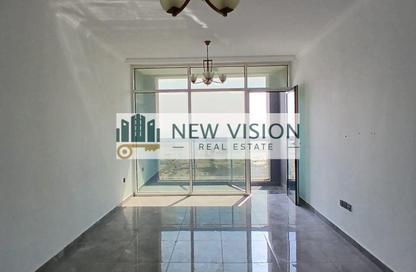 Apartment - 1 - 2 for rent in Burj Al Majaz Tower - Al Majaz 2 - Al Majaz - Sharjah