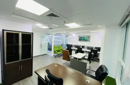 Business Centre - Studio for rent in Latifa Tower - Sheikh Zayed Road - Dubai