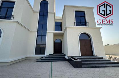Villa - 4 - 5 for rent in Nad Al Sheba Gardens 1 - Nad Al Sheba Gardens - Nad Al Sheba 1 - Nad Al Sheba - Dubai