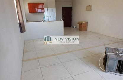 Apartment - Studio - 1 Bathroom for rent in Ali Mousa Tower 2 - Al Majaz 2 - Al Majaz - Sharjah