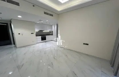 شقة - 2 غرف نوم - 2 حمامات للبيع في سمانا جولف افينيو - ستوديو سيتي - دبي