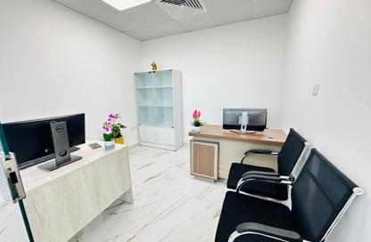 Office Space - Studio - 1 for rent in Fatima Mohammad Ahmad Bin Suleiman Building - Al Raffa - Bur Dubai - Dubai