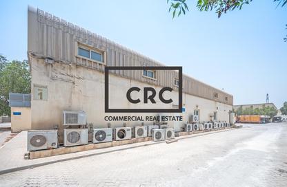 Warehouse - Studio for rent in Mussafah Industrial Area - Mussafah - Abu Dhabi