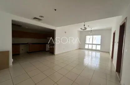 شقة - غرفة نوم - 1 حمام للايجار في مابل 2 - حدائق الإمارات 2 - قرية جميرا الدائرية - دبي